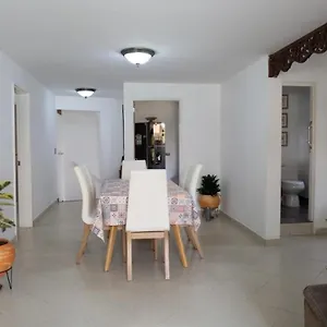  Сasa de vacaciones Casa Amplia Y Acogedora En El Corazón De Laureles